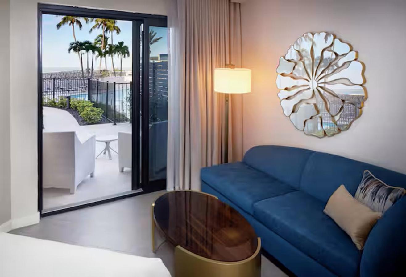 Hilton Marco Island Beach Resort And Spa Exterior photo